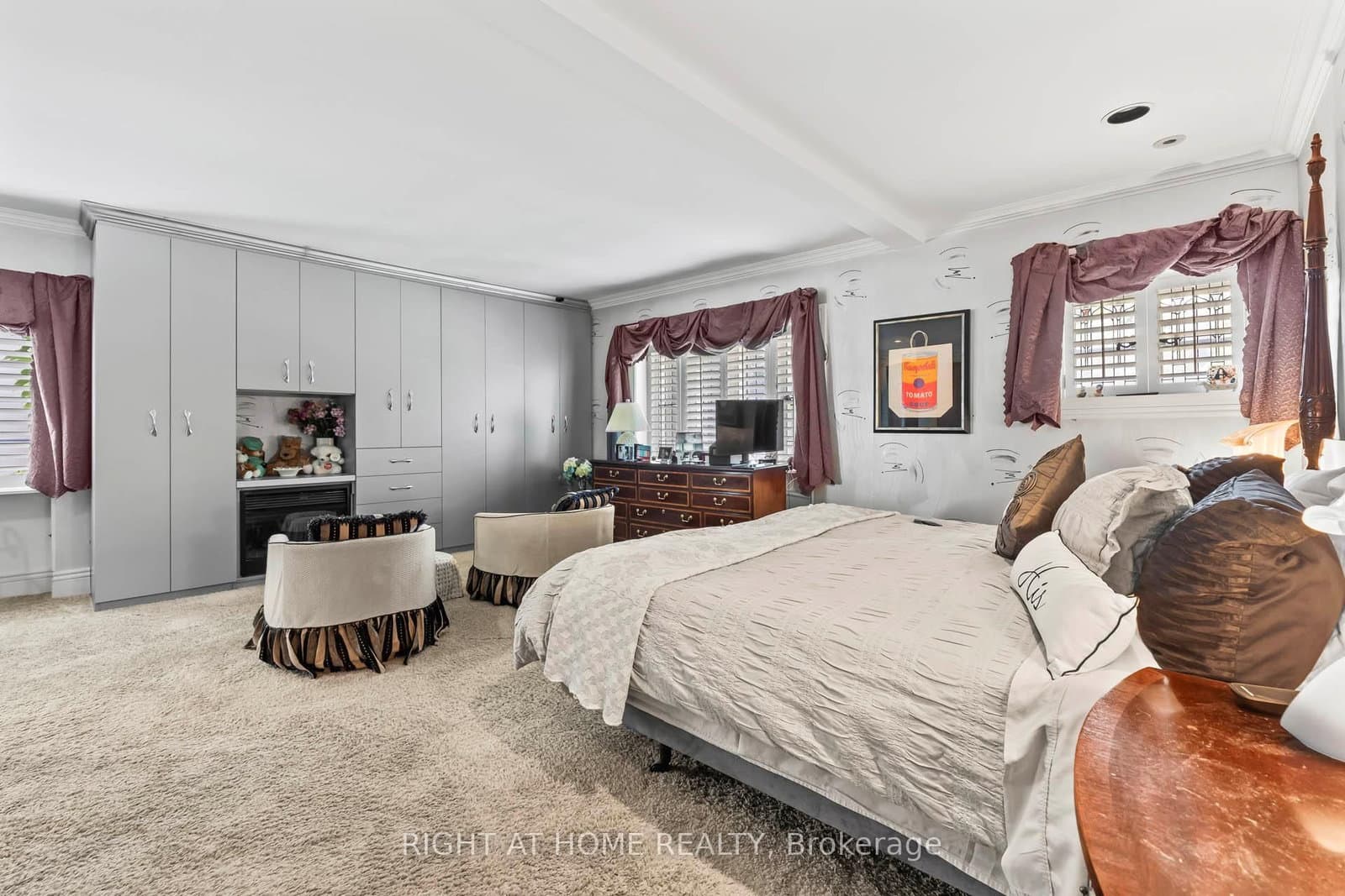 287 RUSSELL HILL Road thumbnail 27