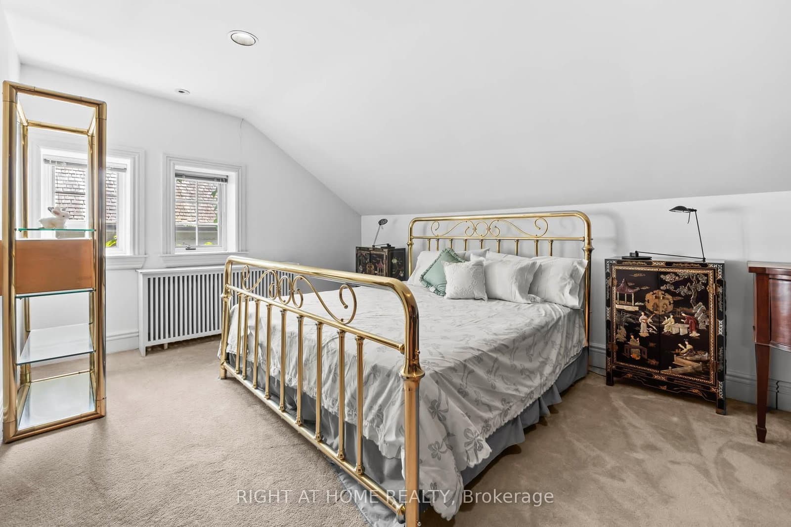 287 RUSSELL HILL Road thumbnail 33
