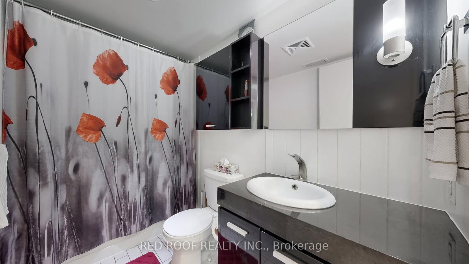 33 Singer Court, Unit 711 thumbnail 10