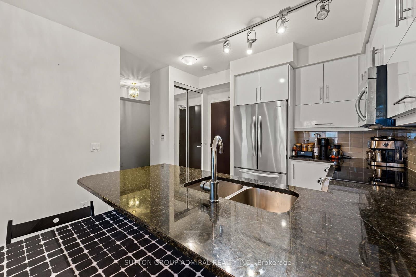 825 Church Street, Unit 516 thumbnail 8