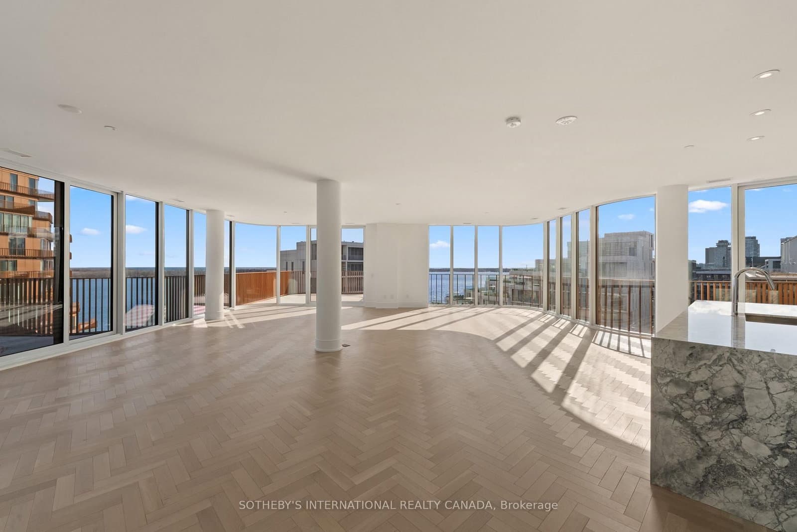 155 Merchants' Wharf, Unit 1322 thumbnail 2