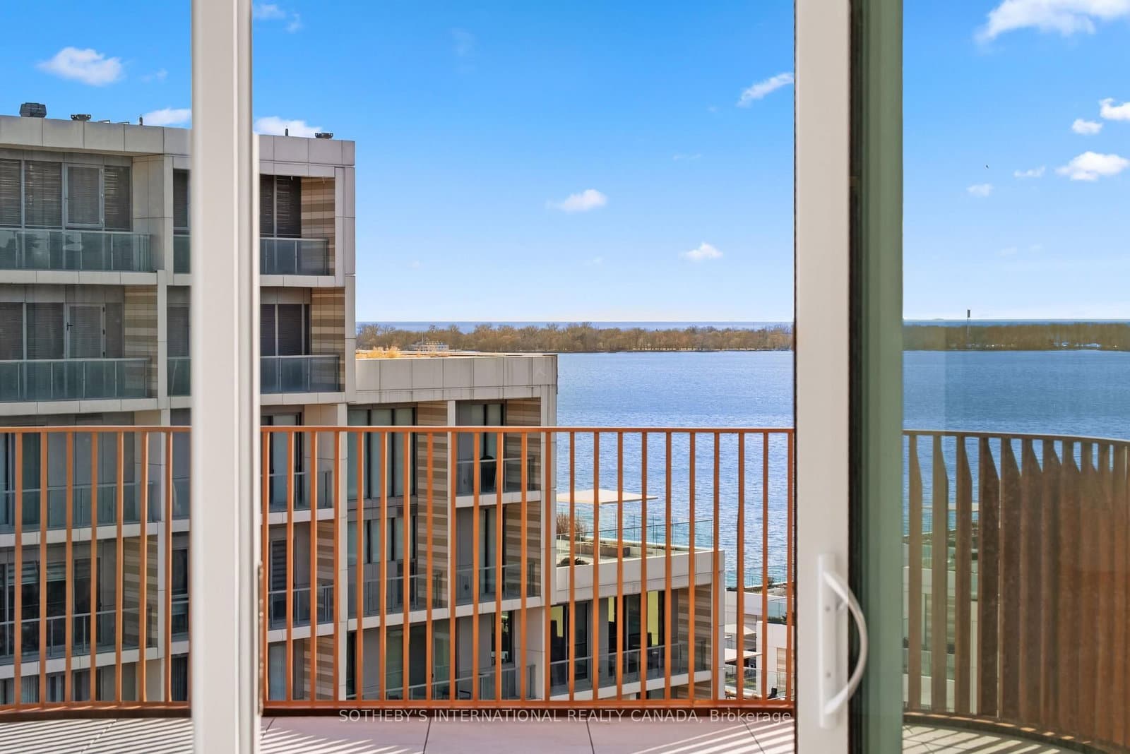 155 Merchants' Wharf, Unit 1322 thumbnail 24