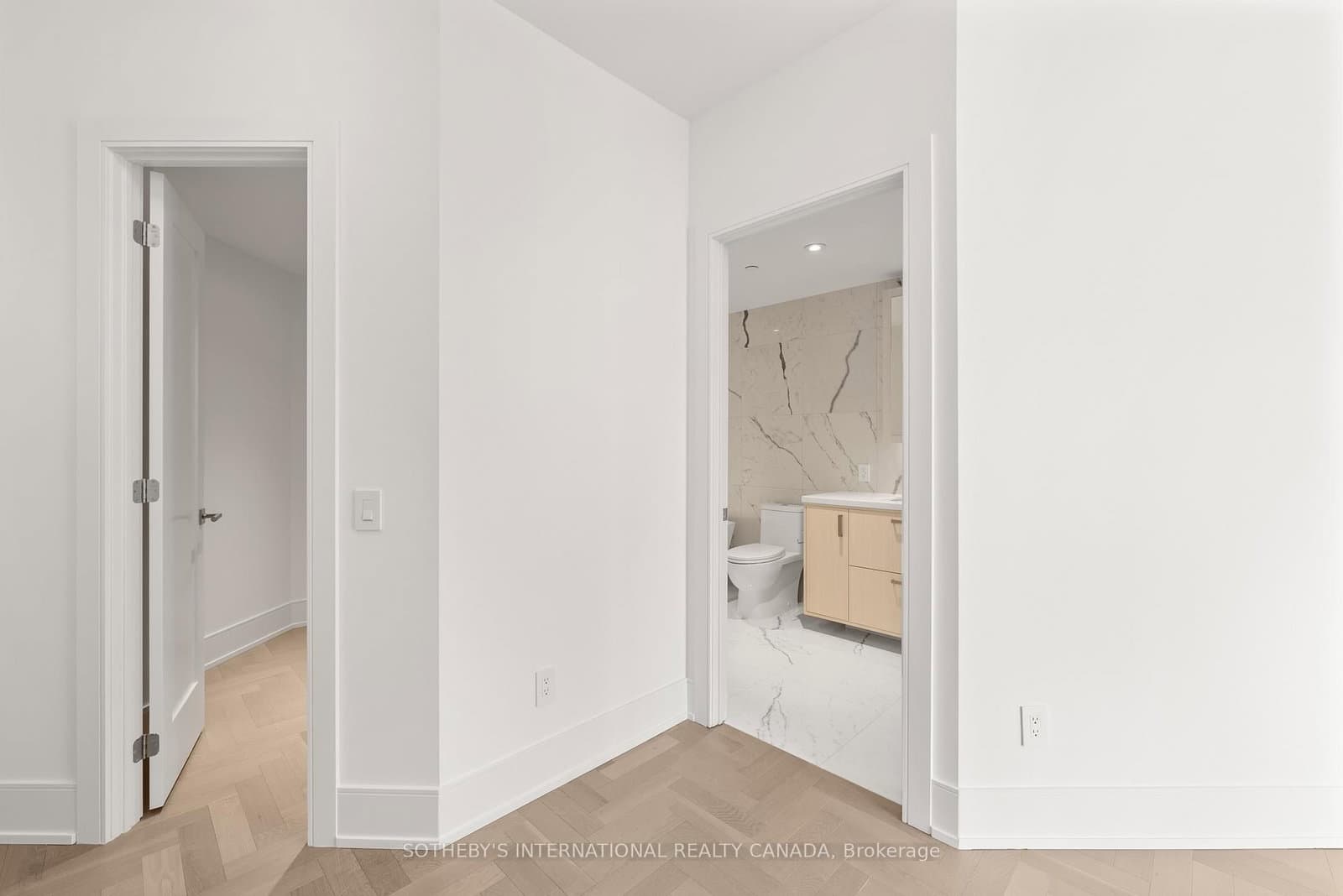 155 Merchants' Wharf, Unit 1322 thumbnail 31