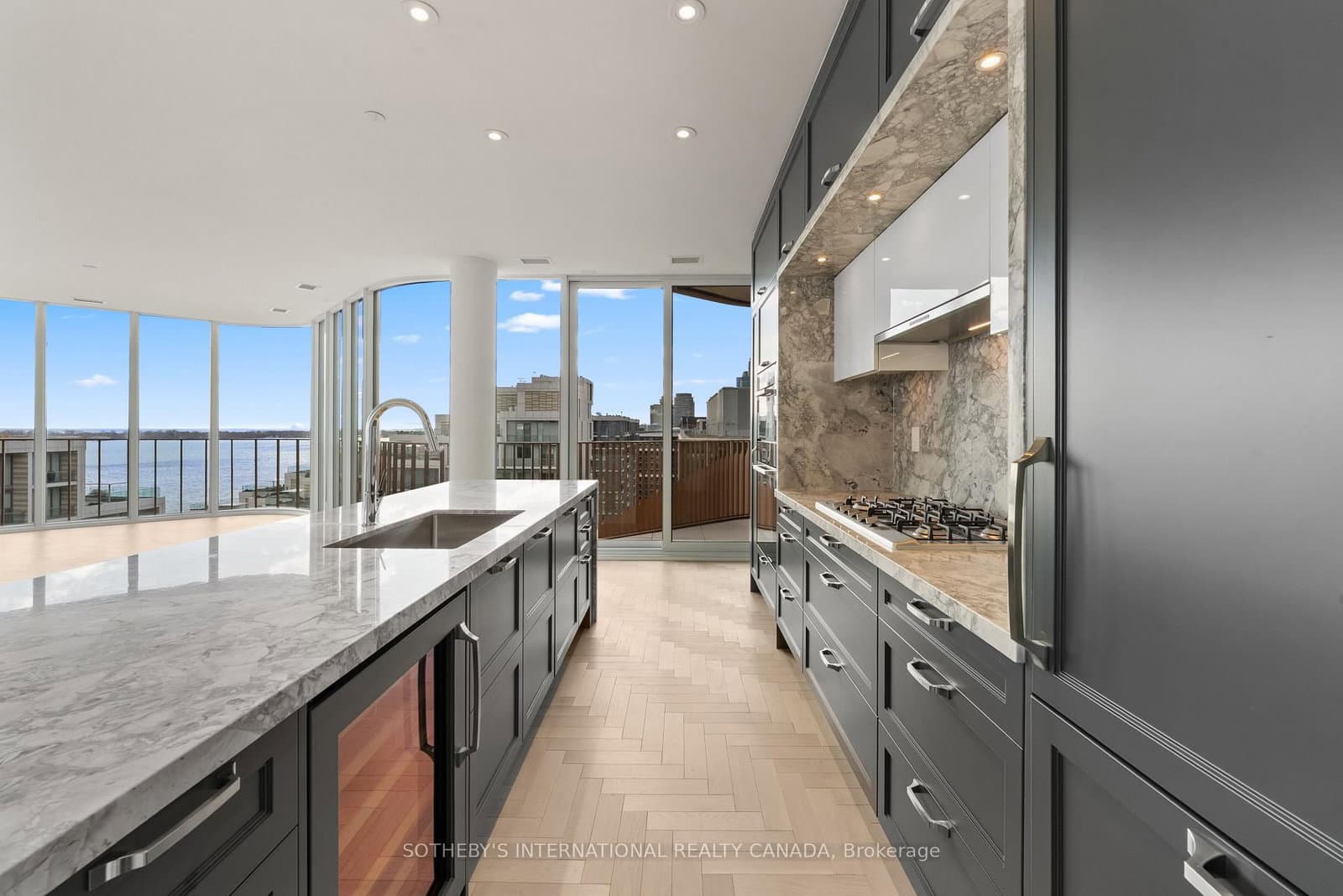155 Merchants' Wharf, Unit 1322 thumbnail 6