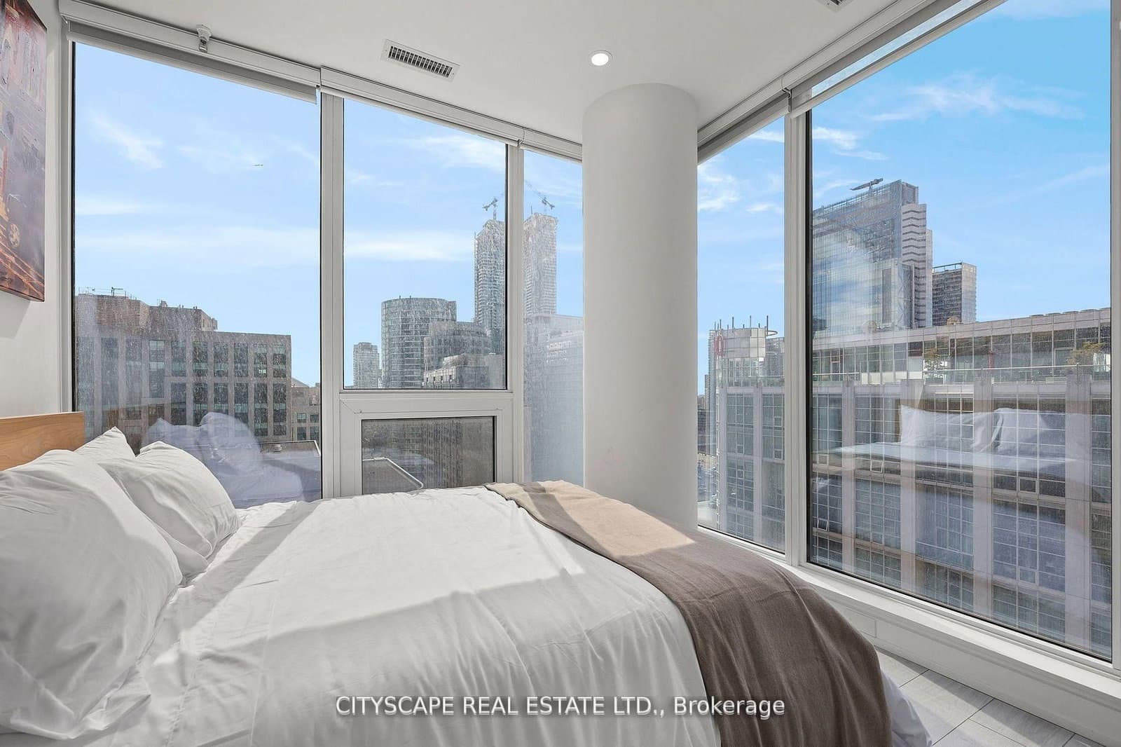 55 Mercer Street S, Unit 1802 thumbnail 11