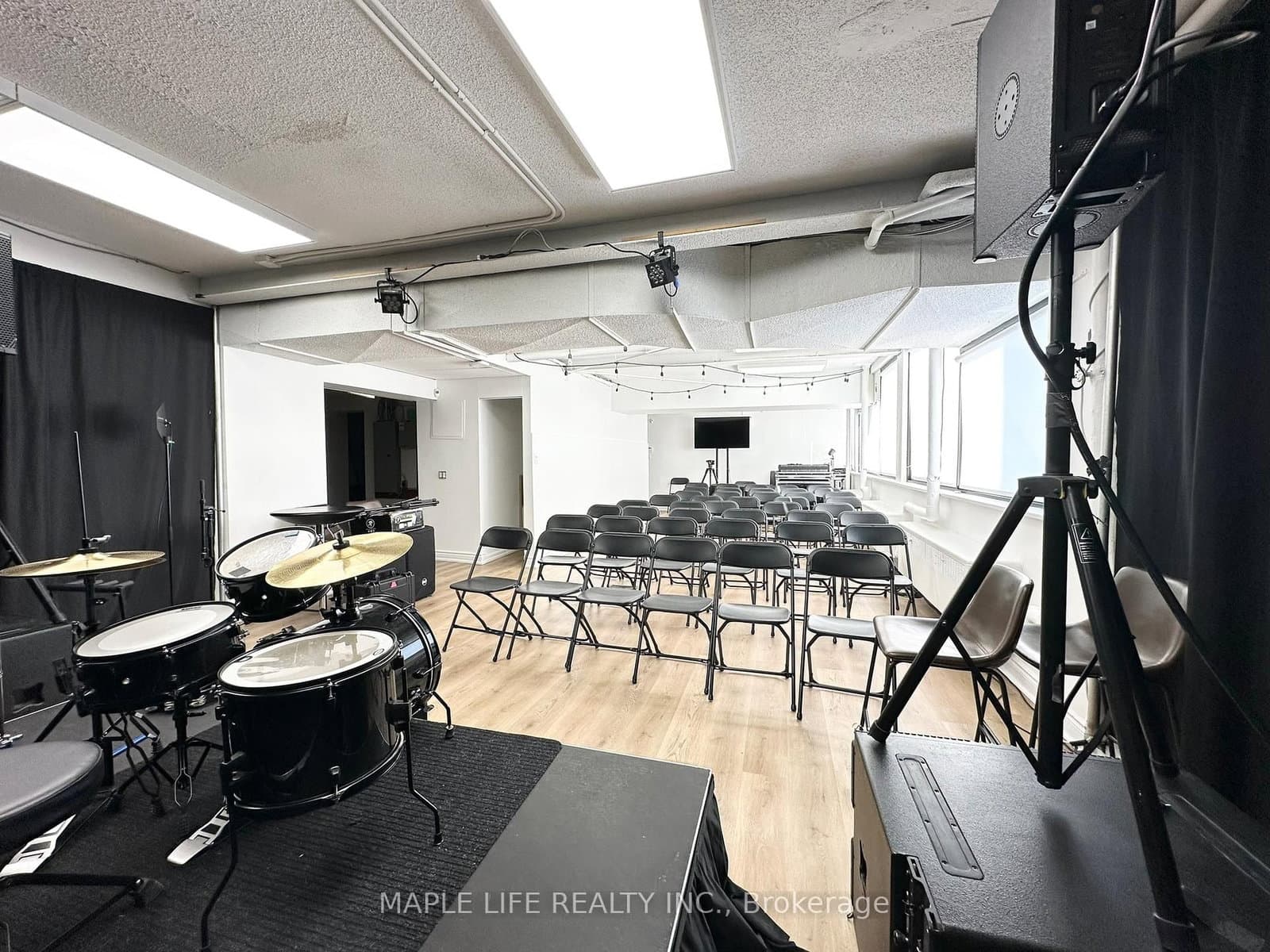 901 Yonge Street, Unit Lower thumbnail 15