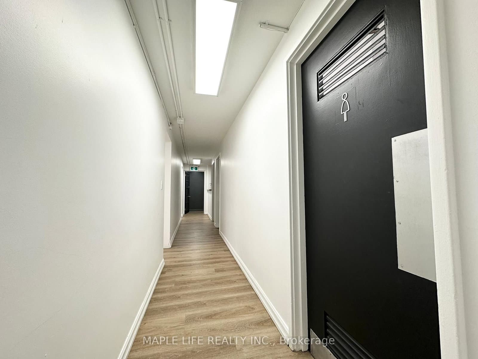 901 Yonge Street, Unit Lower thumbnail 24