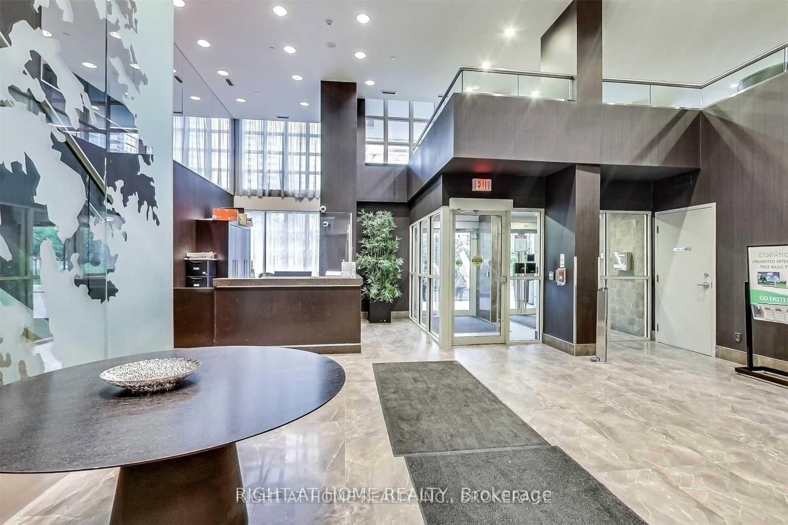 75 East Liberty Street, Unit 2401 thumbnail 26