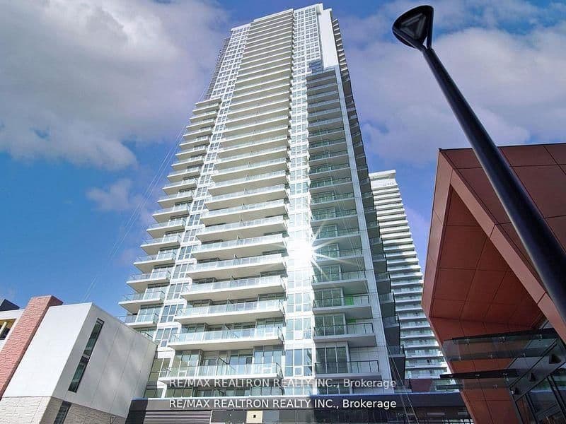 95 McMahon Drive, Unit Th515 thumbnail 2