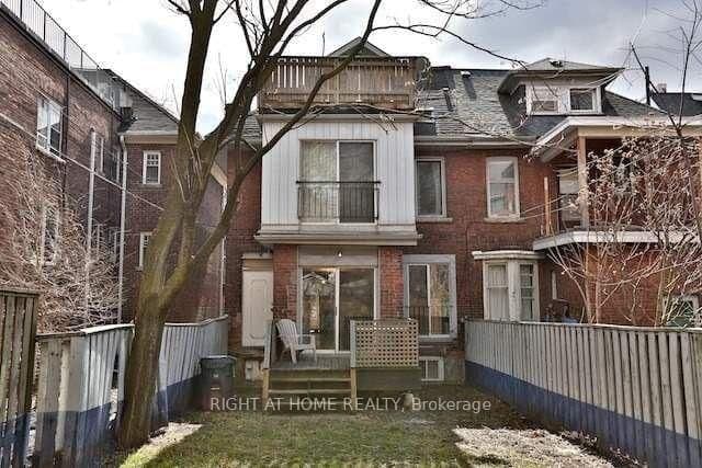 34 Macpherson Avenue thumbnail 18