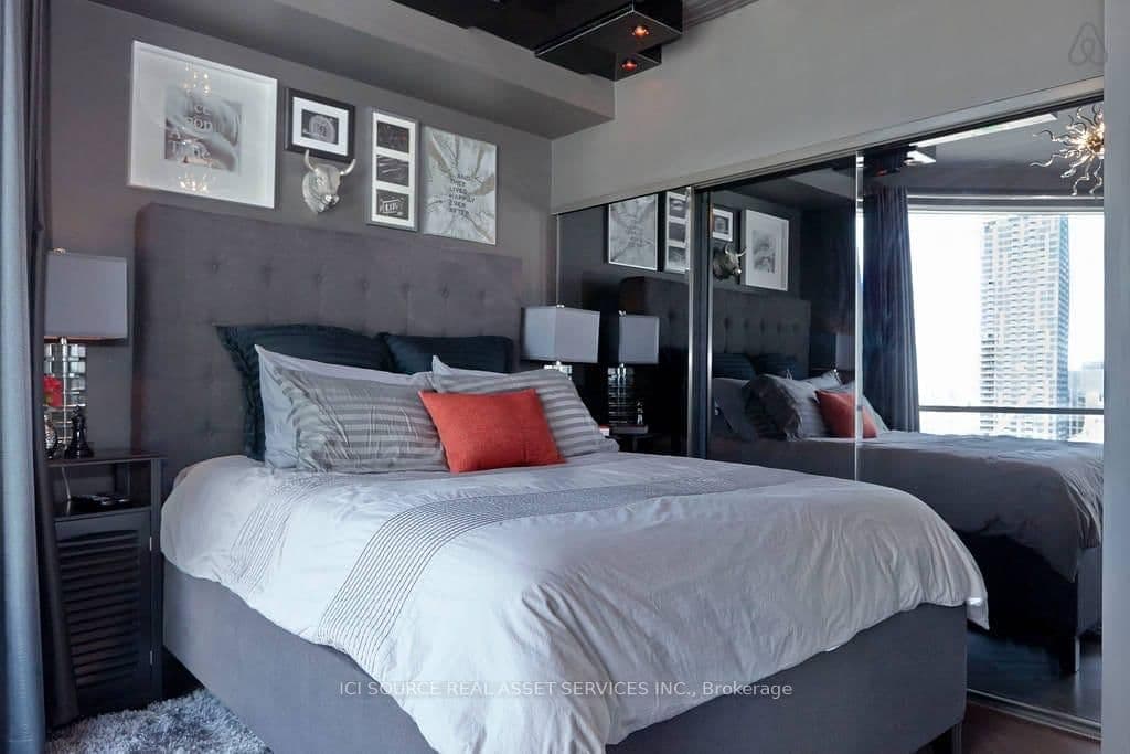 10 Yonge Street, Unit 3604 thumbnail 17