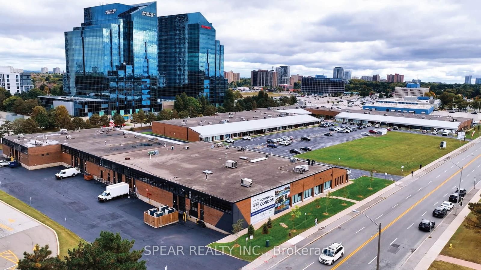 280 - 422 Consumers Road, Unit 11 - Image 1