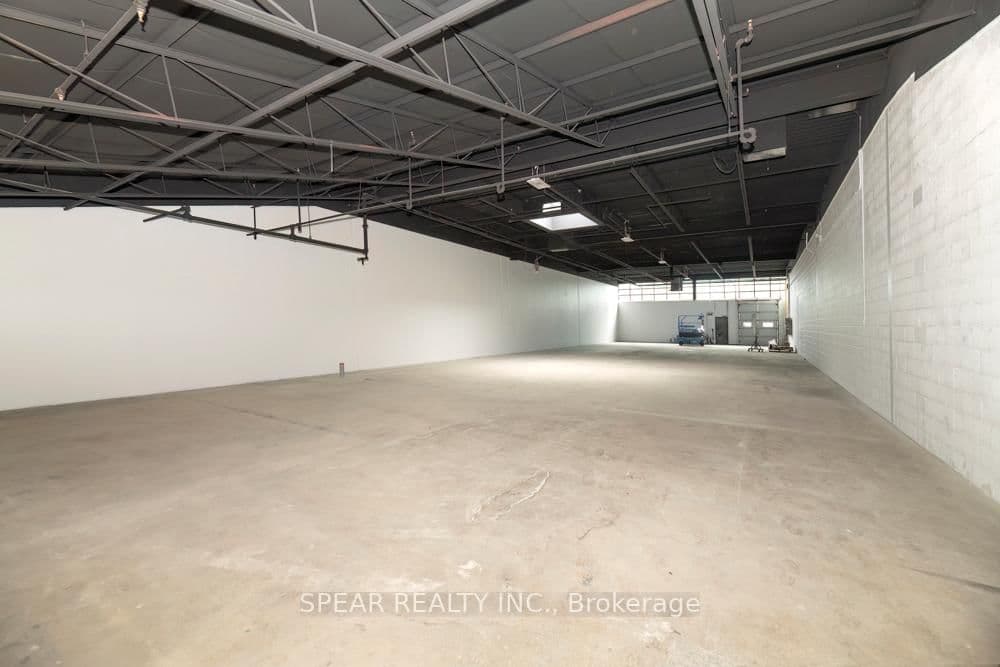 280 - 422 Consumers Road, Unit 11 thumbnail 3