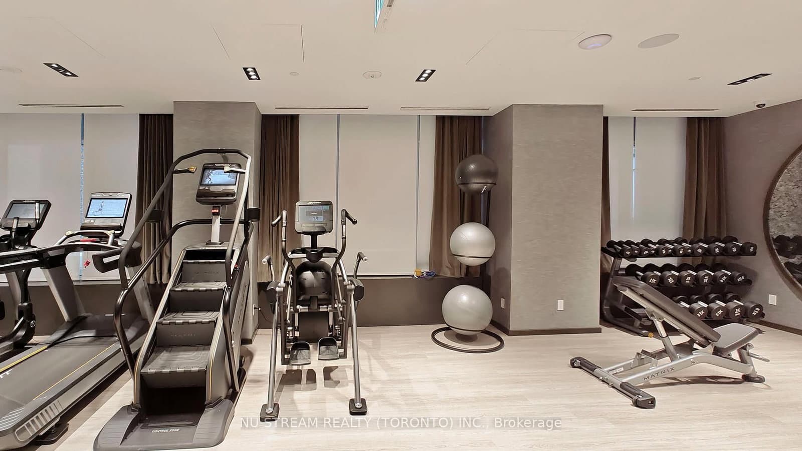 771 Yonge Street, Unit 2011 thumbnail 12