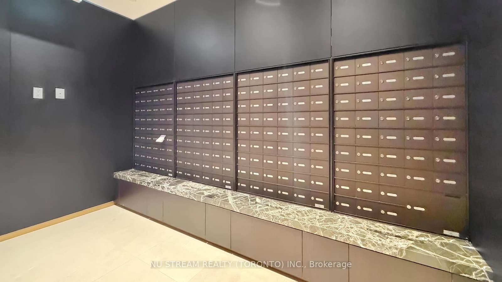 771 Yonge Street, Unit 2011 thumbnail 13