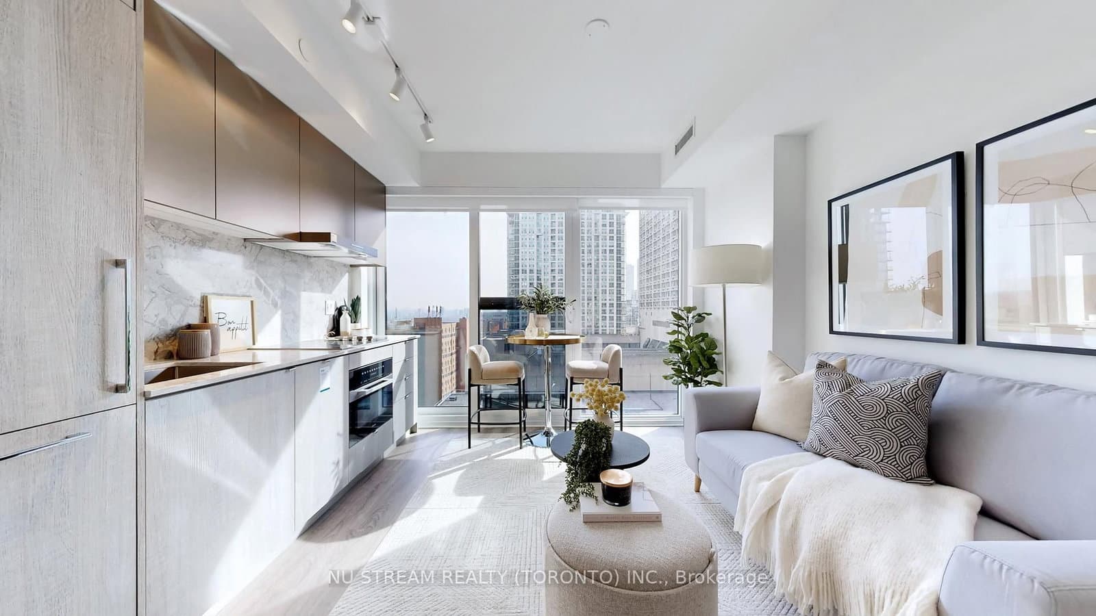 771 Yonge Street, Unit 2011 thumbnail 19