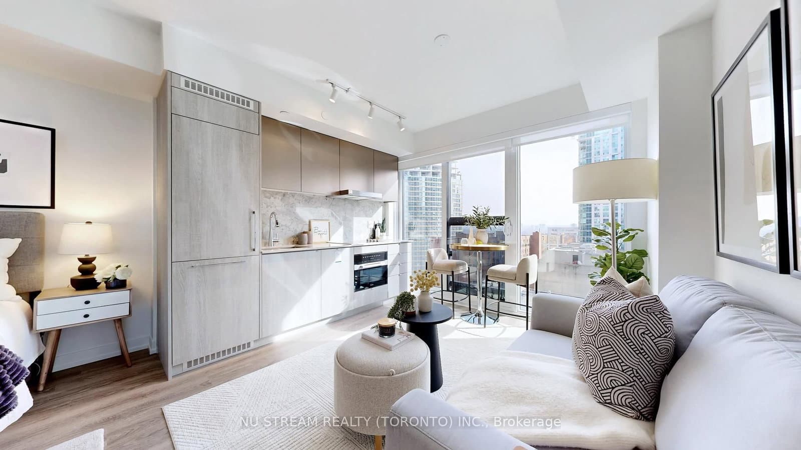 771 Yonge Street, Unit 2011 thumbnail 20