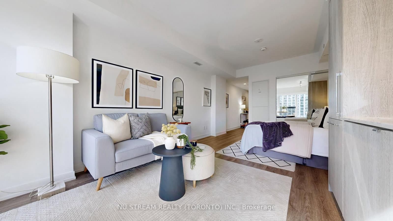 771 Yonge Street, Unit 2011 thumbnail 22