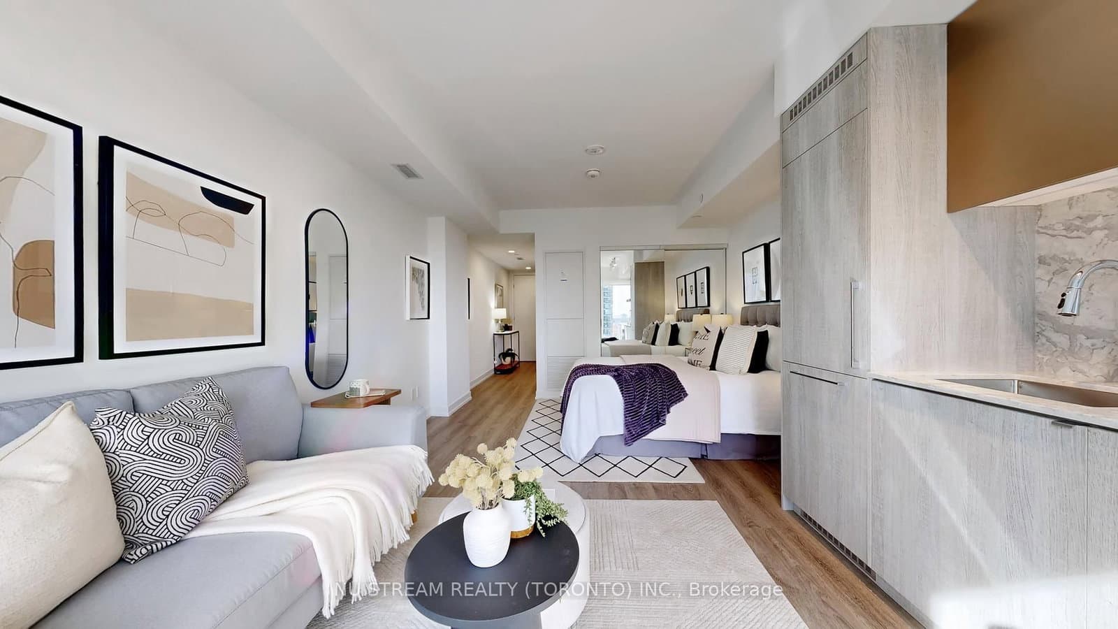771 Yonge Street, Unit 2011 thumbnail 23