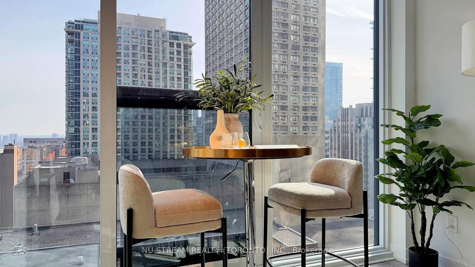 771 Yonge Street, Unit 2011 thumbnail 25