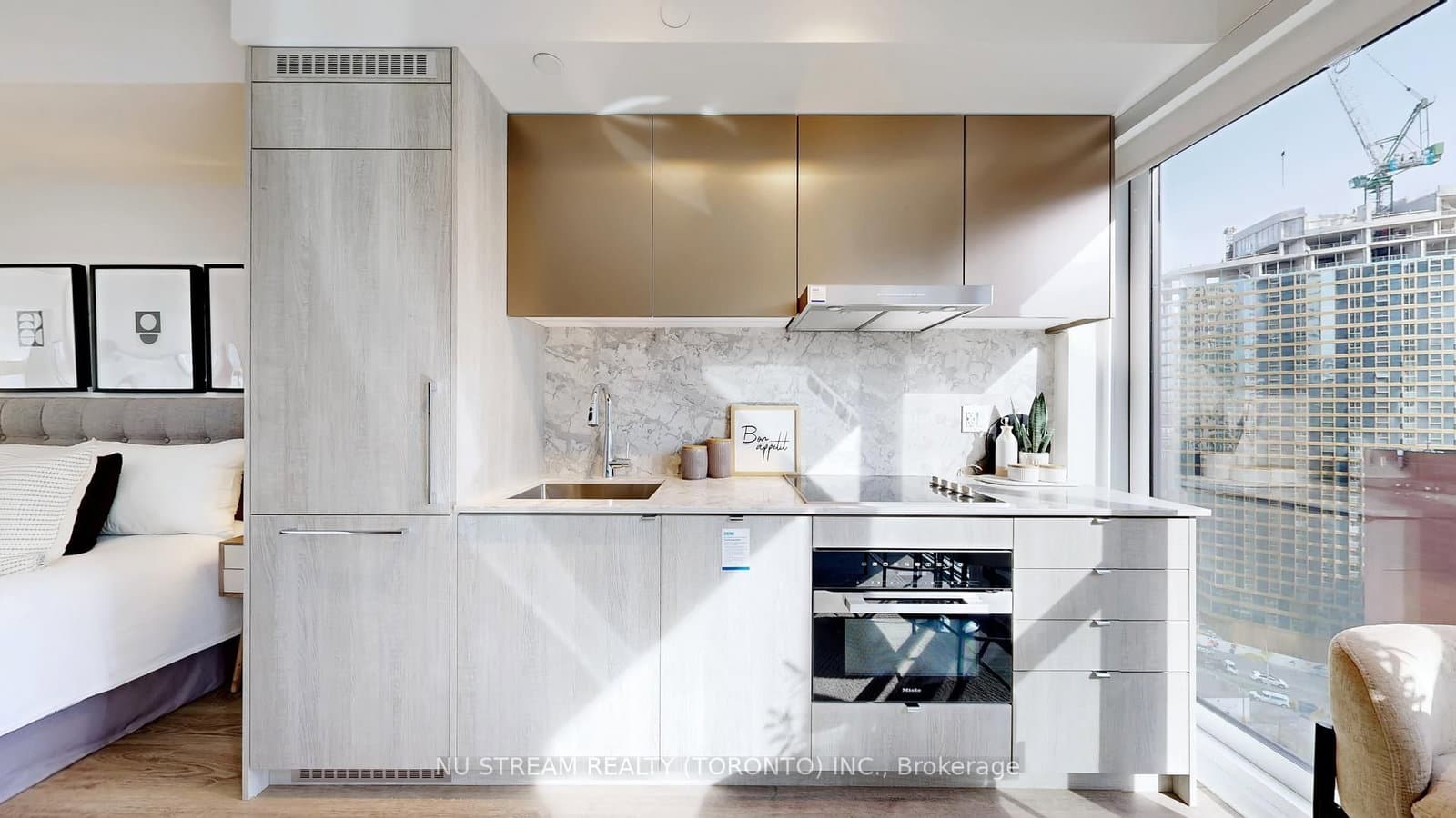771 Yonge Street, Unit 2011 thumbnail 26