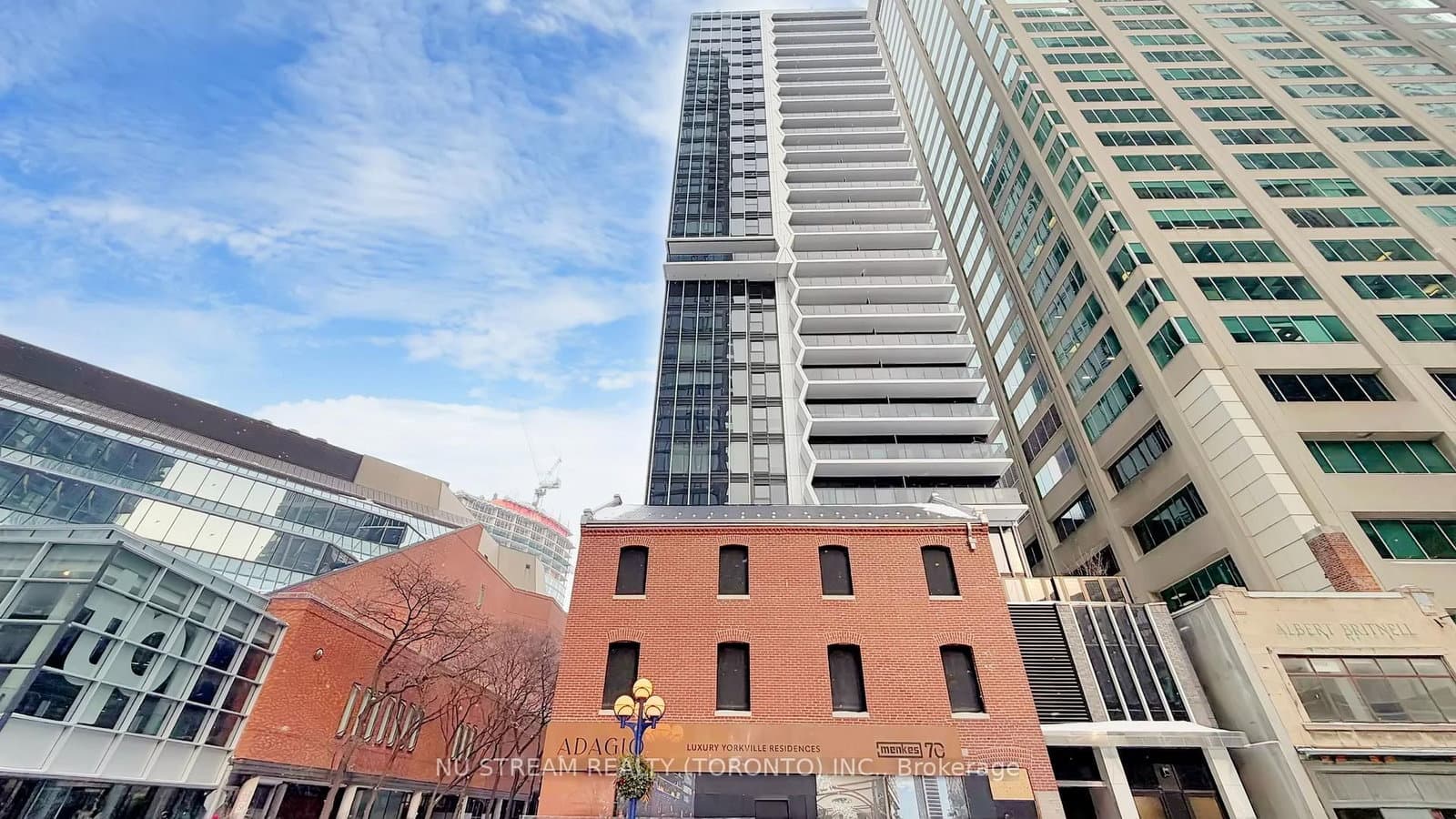 771 Yonge Street, Unit 2011 thumbnail 3