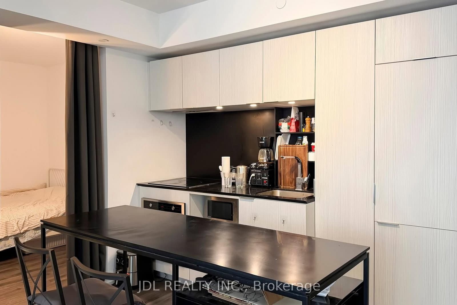 77 Shuter Street, Unit 501 thumbnail 14