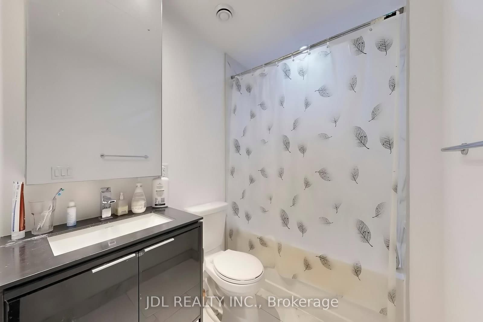 77 Shuter Street, Unit 501 thumbnail 23