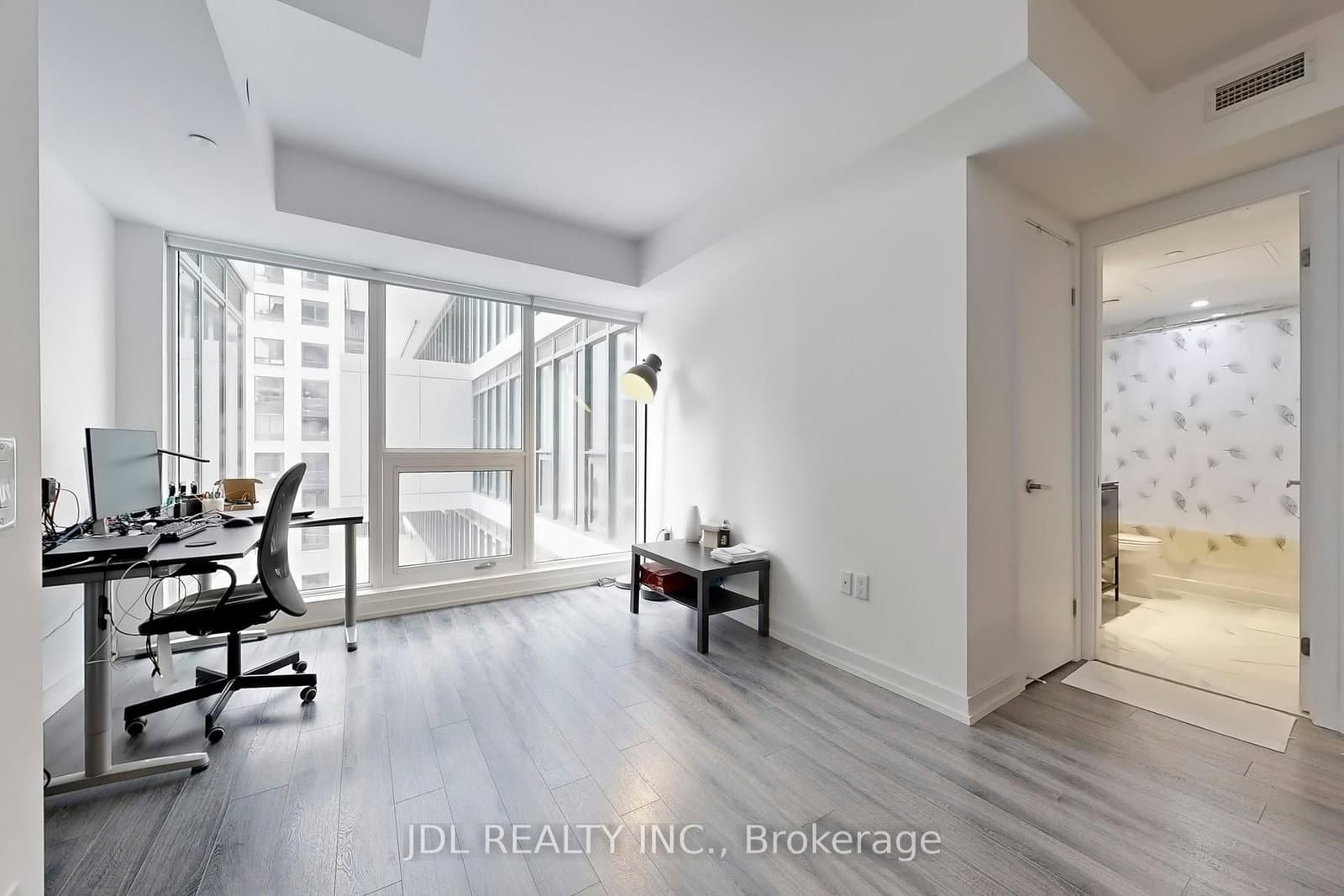 77 Shuter Street, Unit 501 thumbnail 6