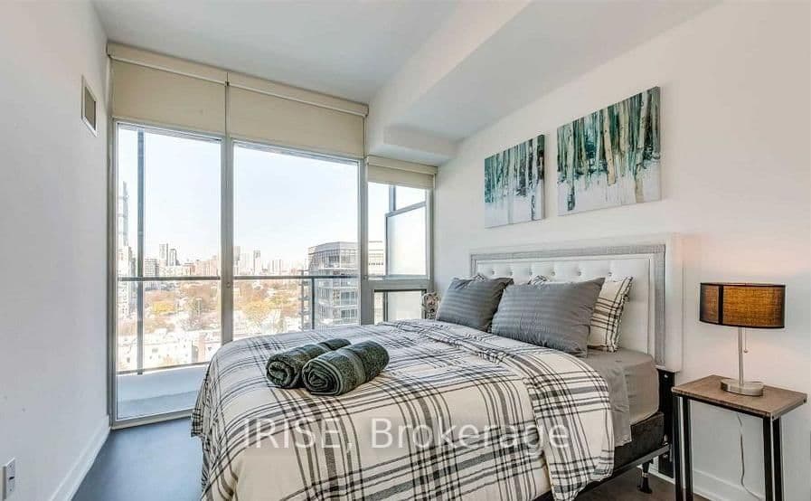 105 GEORGE Street, Unit 703 thumbnail 5