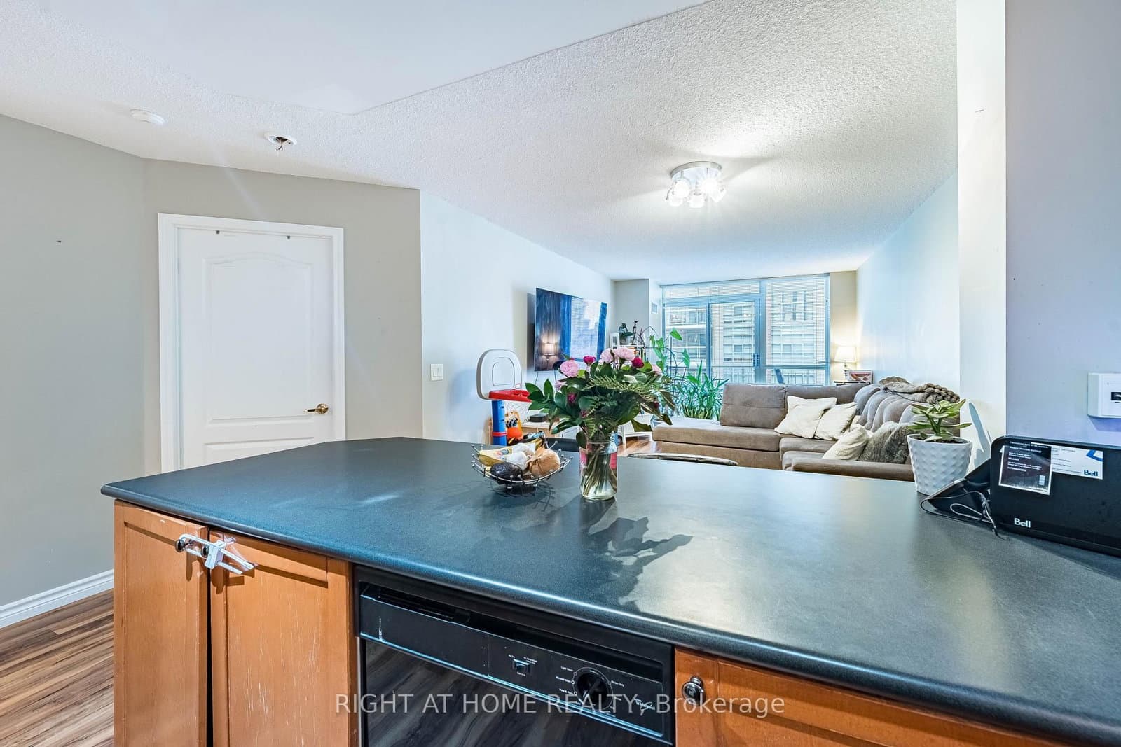 18 Stafford Street, Unit 602 thumbnail 19