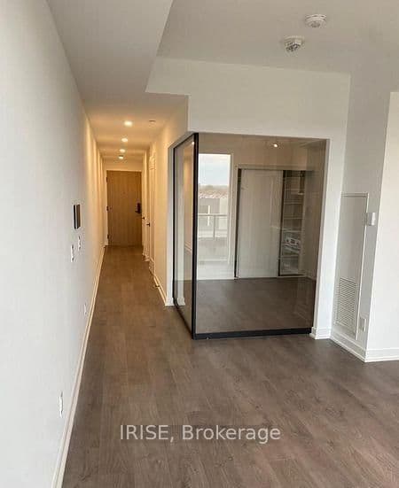 5 DEFRIES Street, Unit 506 thumbnail 4