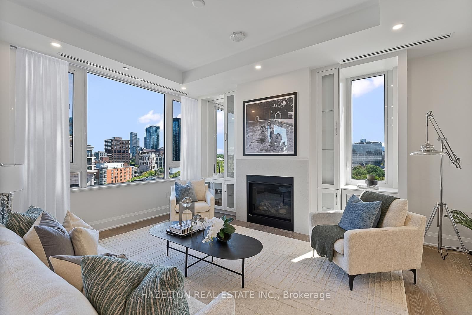 128 Hazelton Avenue, Unit 802