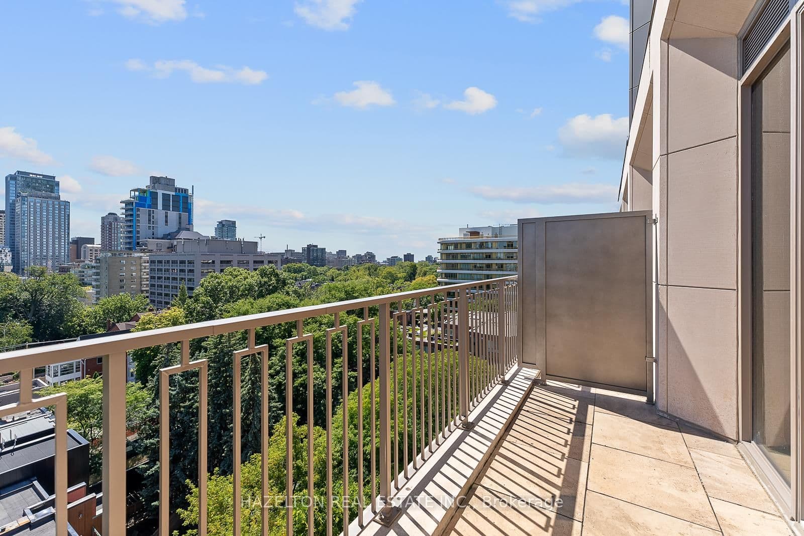 128 Hazelton Avenue, Unit 802 thumbnail 19