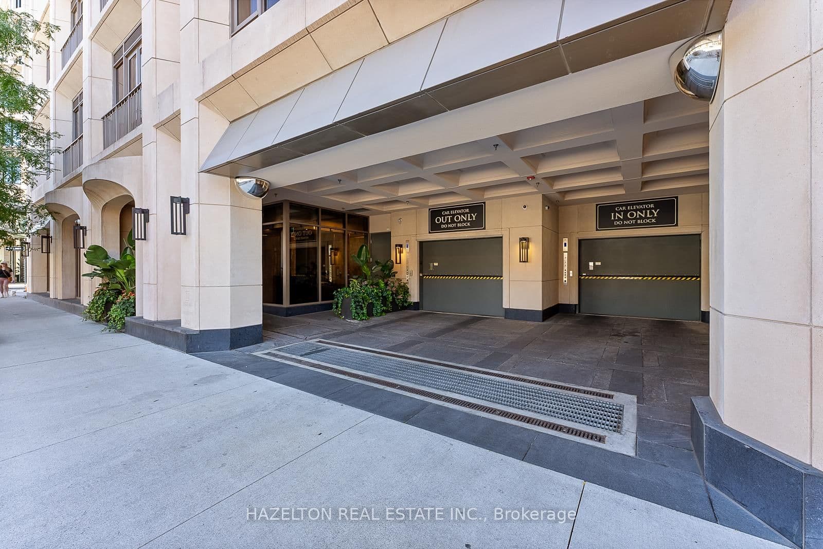 128 Hazelton Avenue, Unit 802 thumbnail 40