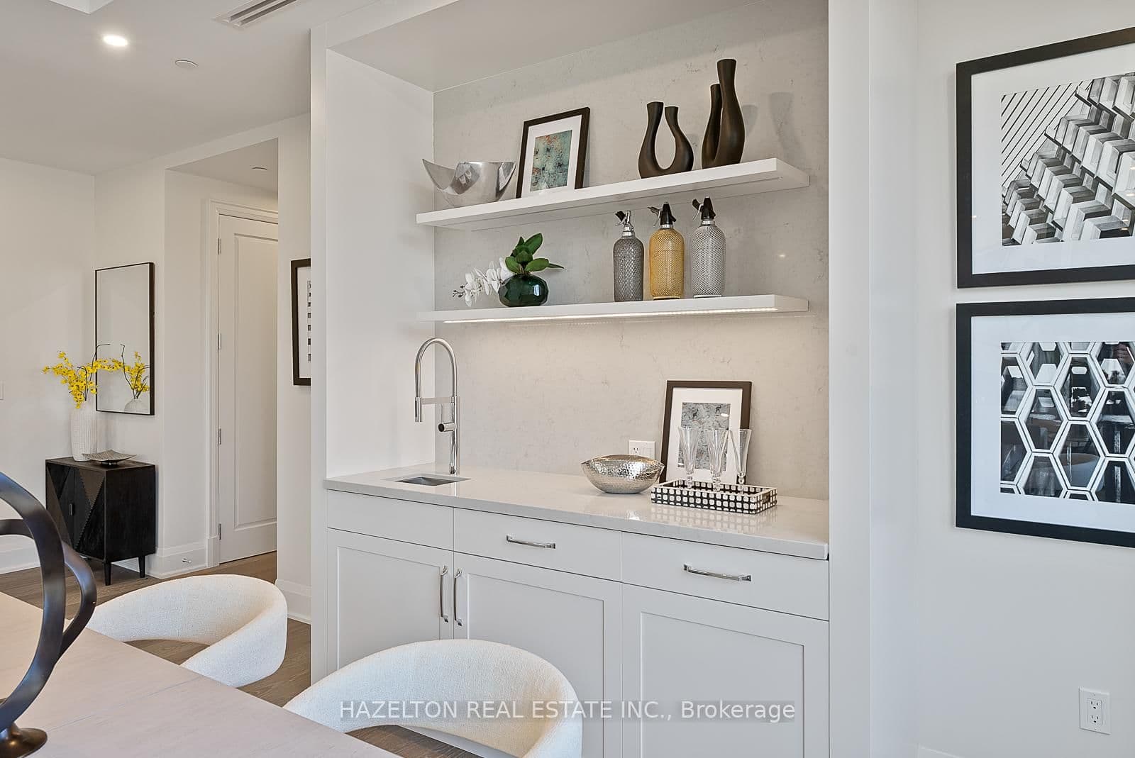 128 Hazelton Avenue, Unit 802 thumbnail 7