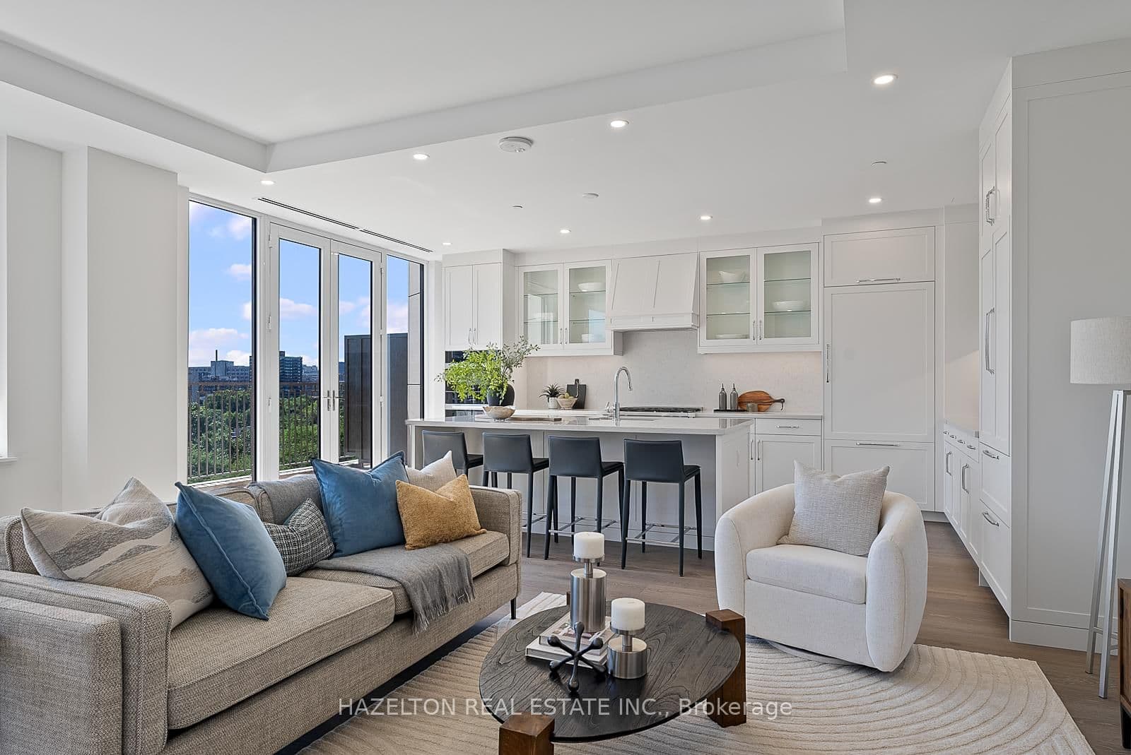 128 Hazelton Avenue, Unit 802 thumbnail 9
