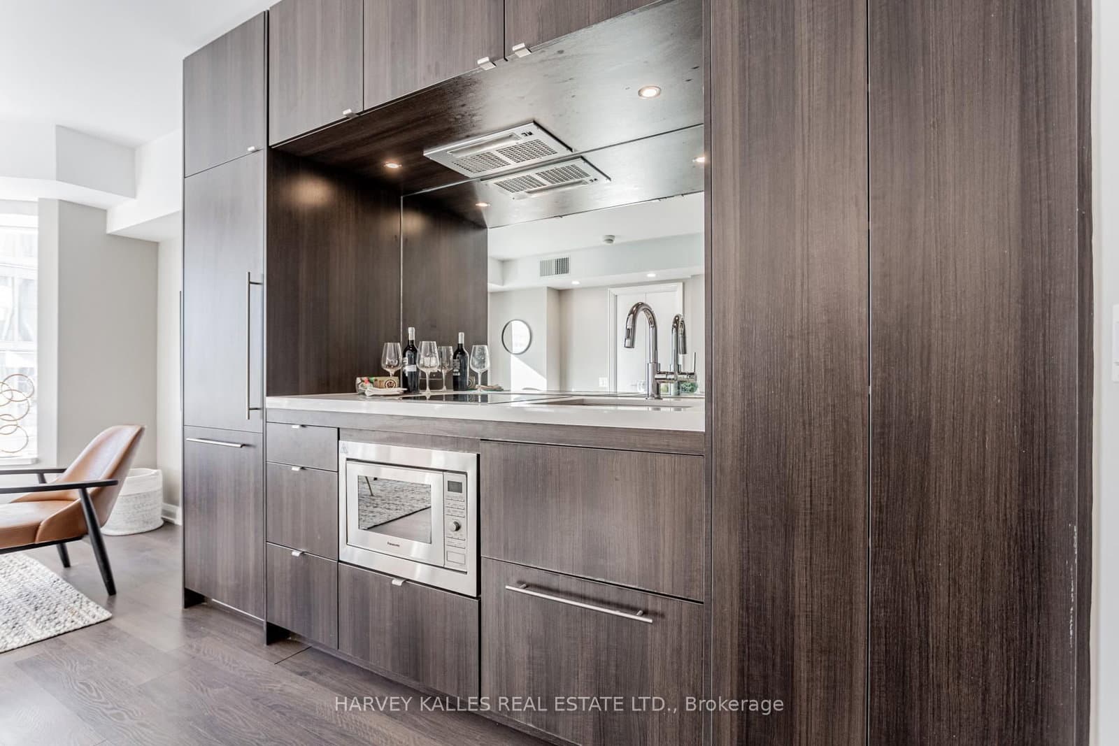 155 Yorkville Avenue, Unit 2308 thumbnail 15