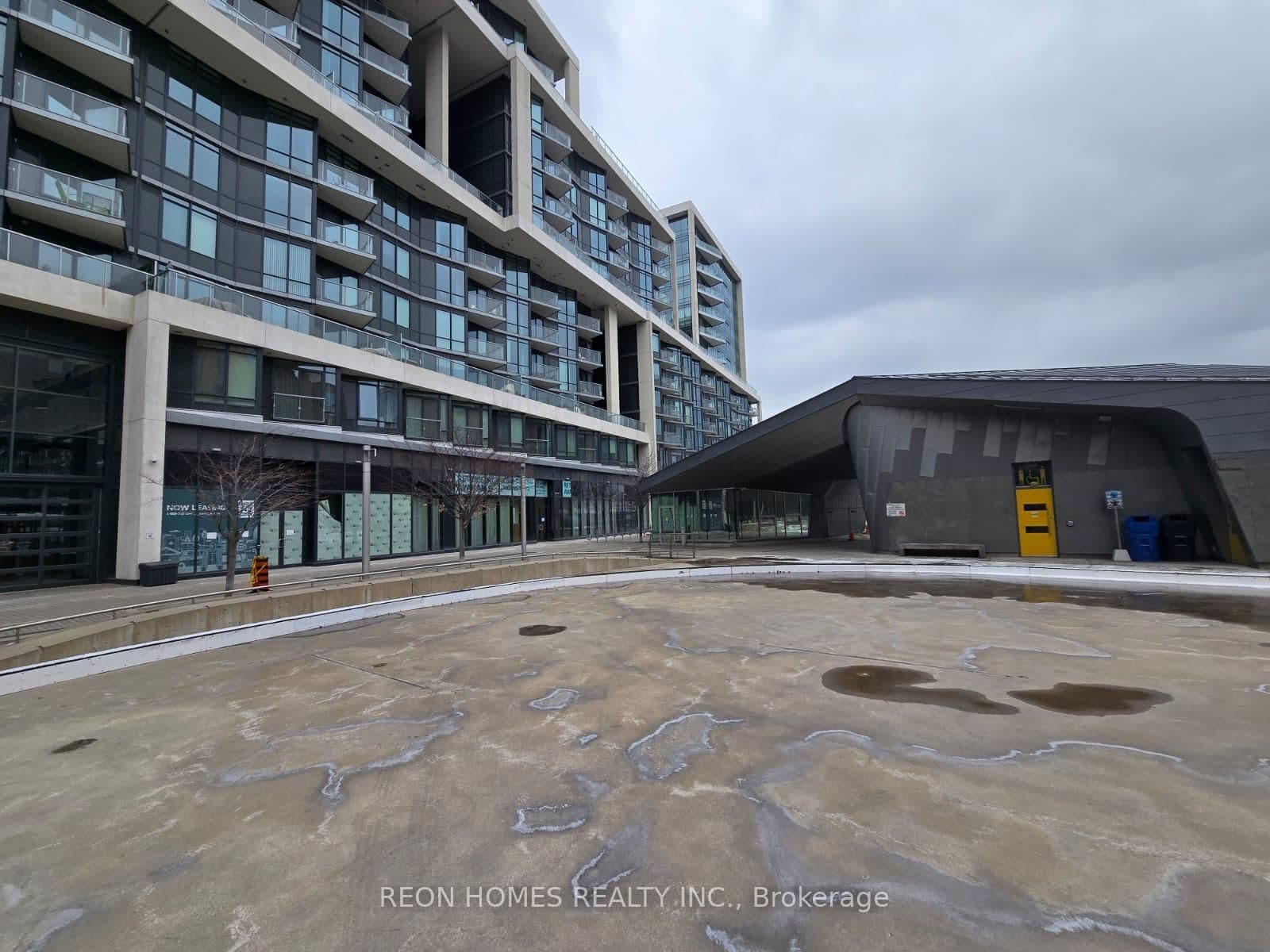 15 Merchants' Wharf thumbnail 6