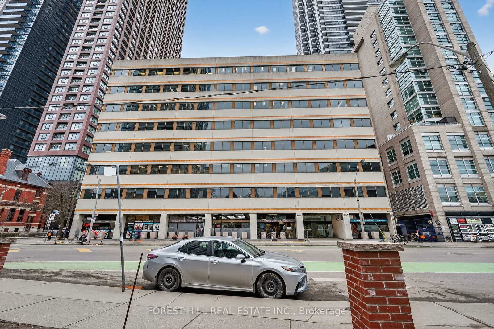 600 Sherbourne Street, Unit 702 thumbnail 2