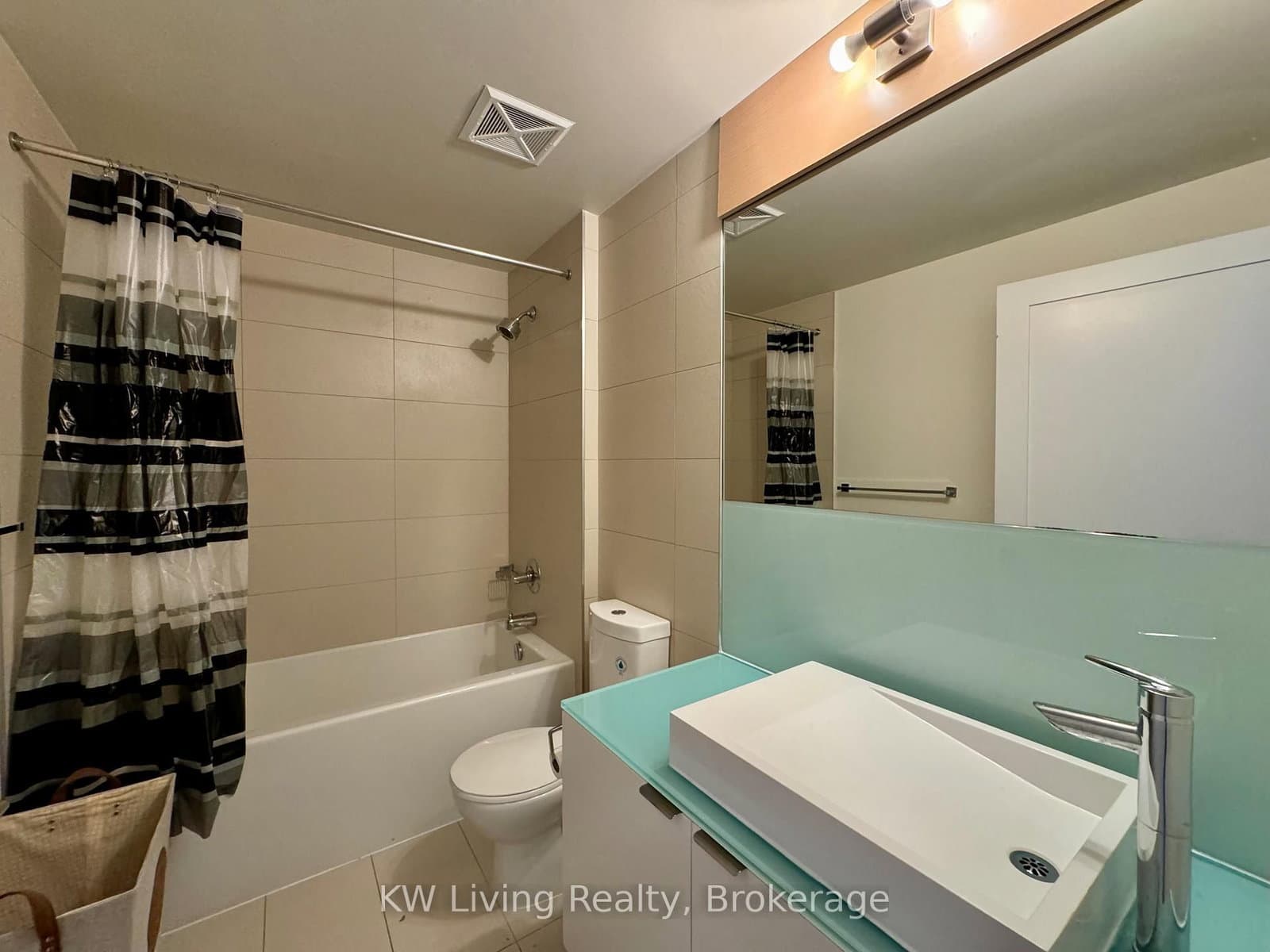 300 Front Street W, Unit 3012 thumbnail 25