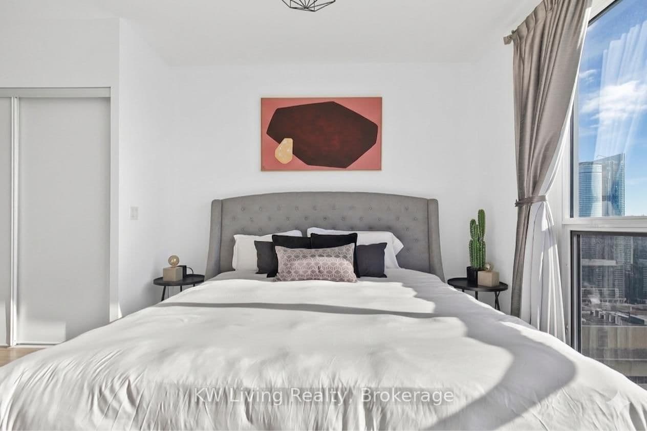 300 Front Street W, Unit 3012 thumbnail 7