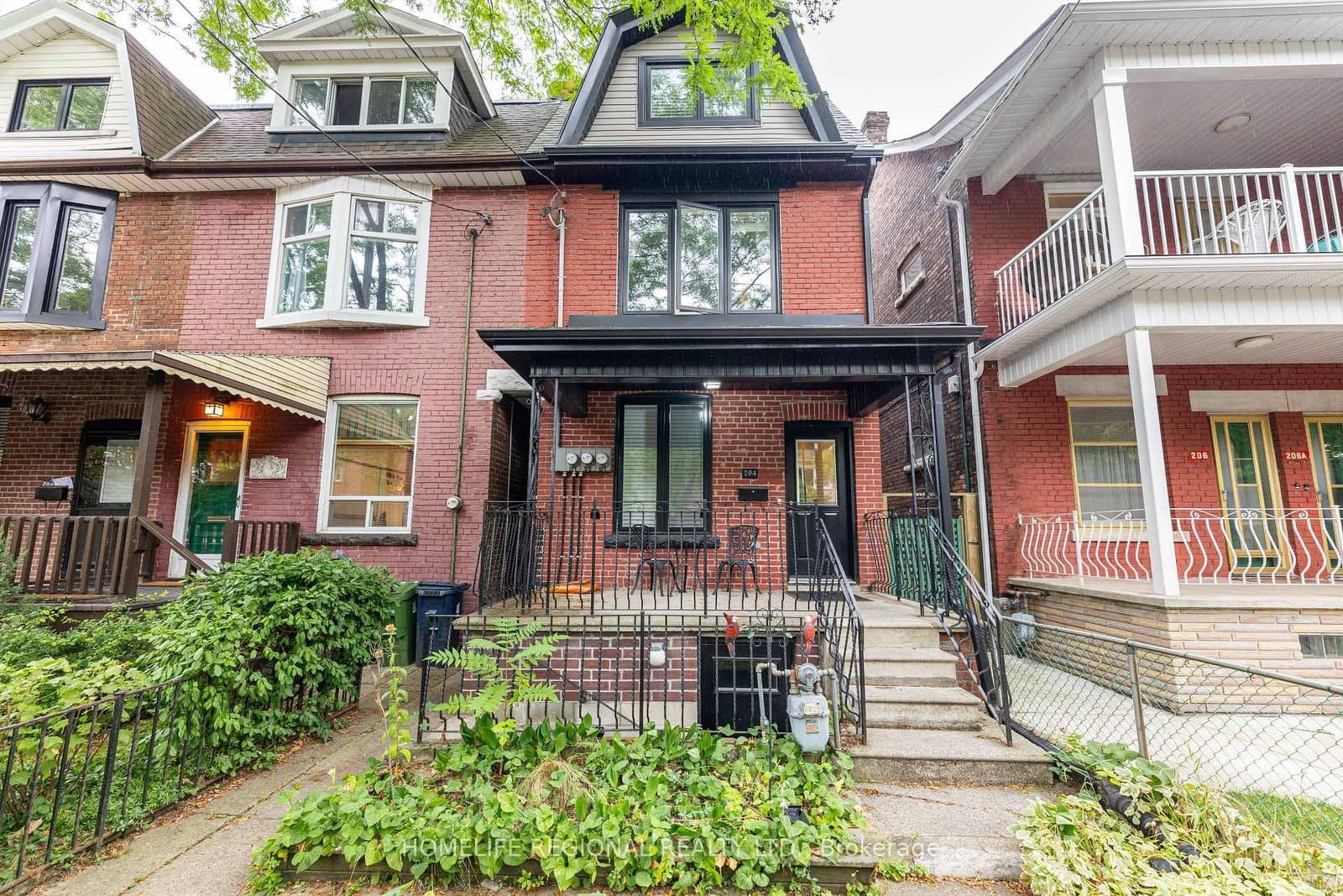 204 Roxton Road - Image 1