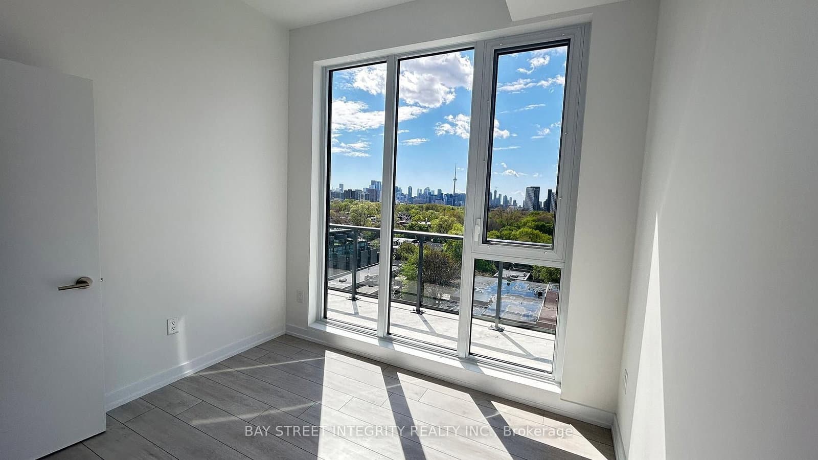 500 DUPONT Street, Unit 703 thumbnail 13