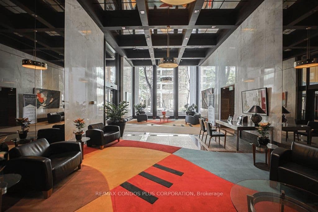 33 HARBOUR Square, Unit 2232 thumbnail 40