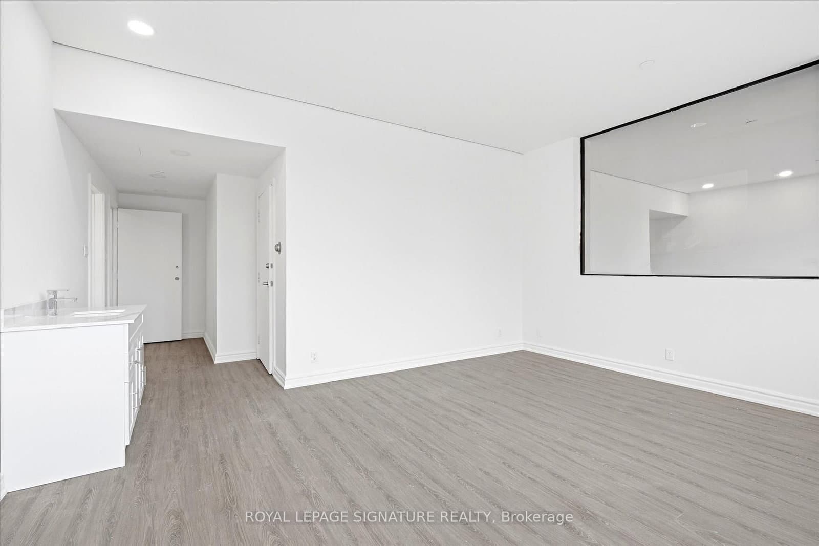2900 Yonge Street, Unit 101 thumbnail 10