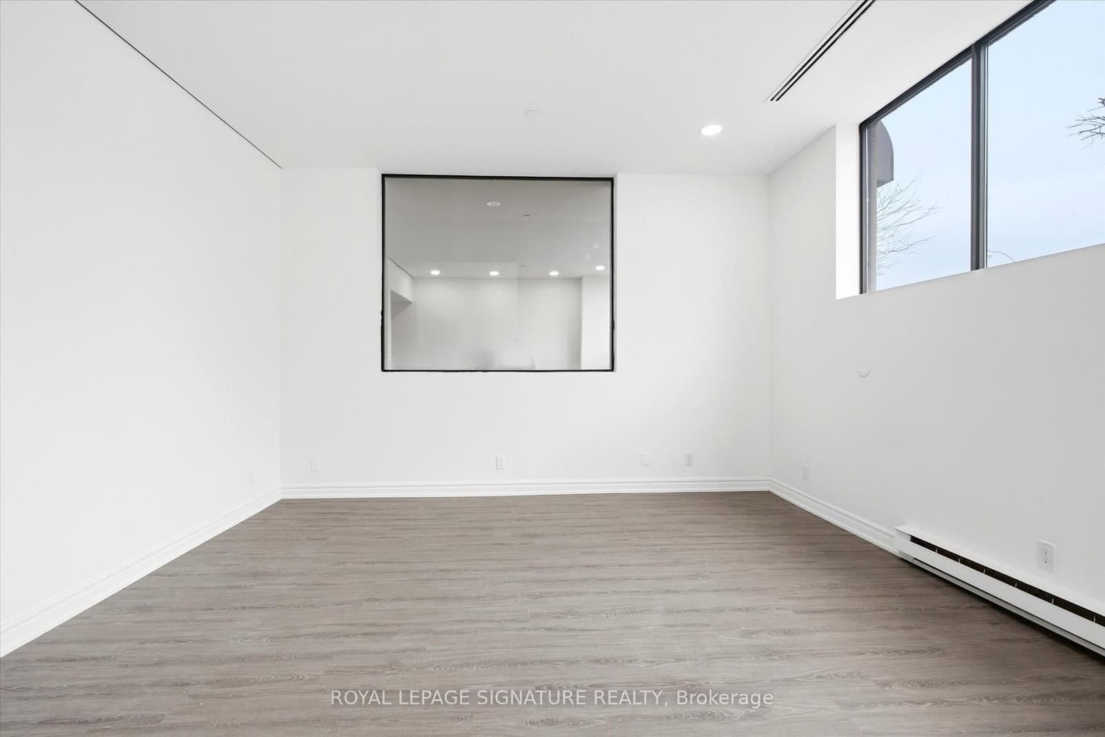 2900 Yonge Street, Unit 101 thumbnail 12