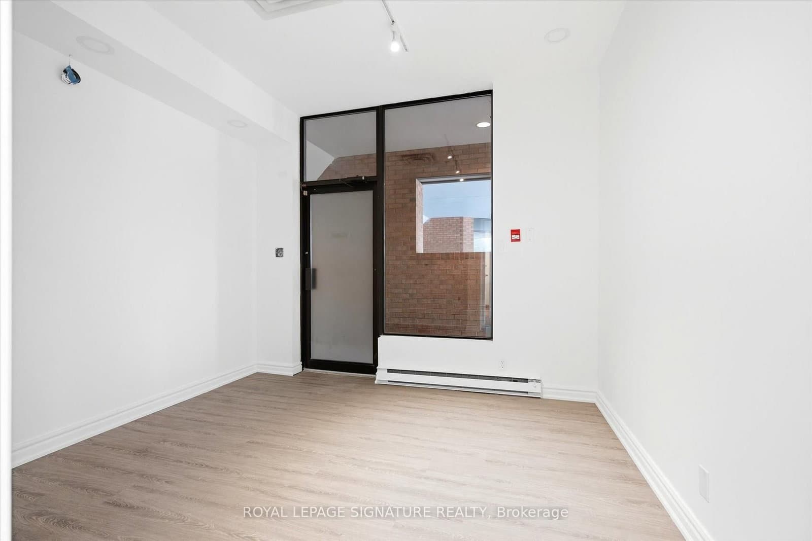 2900 Yonge Street, Unit 101 thumbnail 13