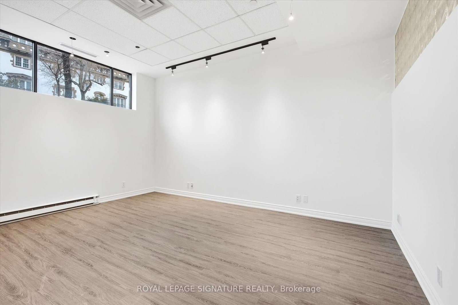 2900 Yonge Street, Unit 101 thumbnail 24