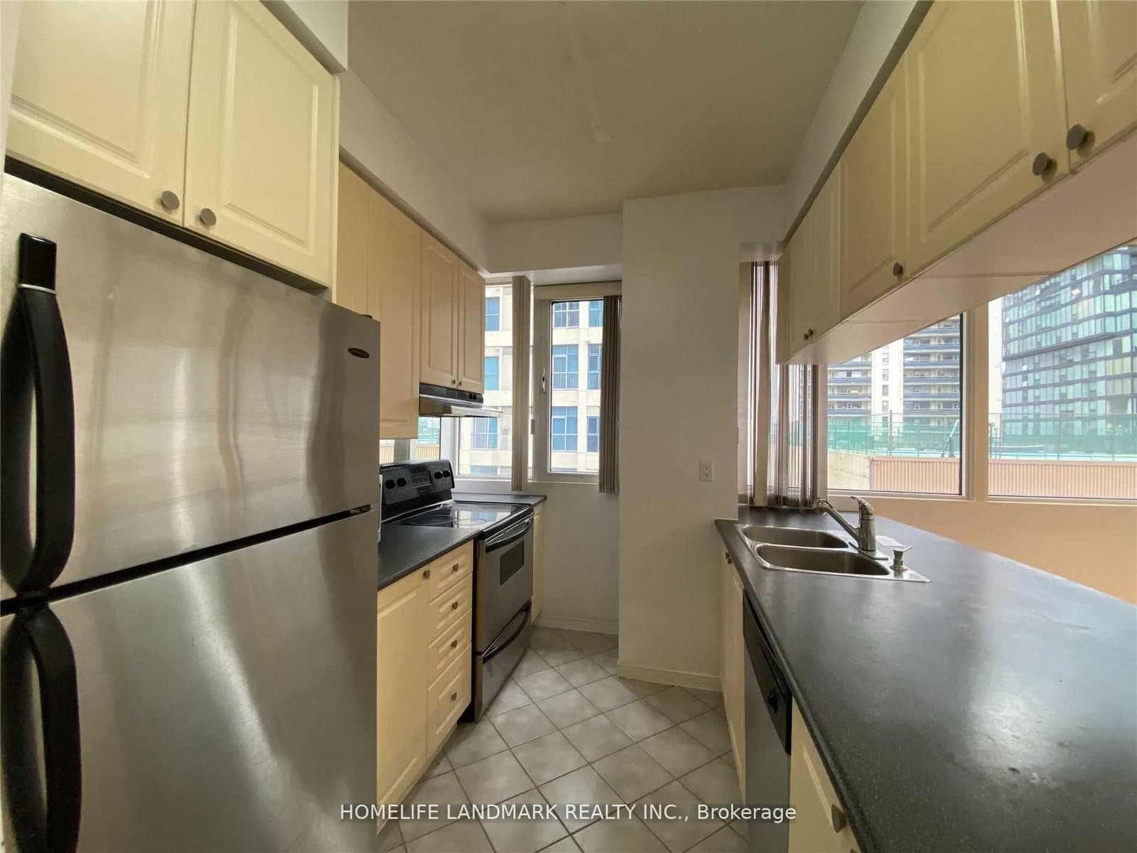 555 Yonge Street, Unit 407 thumbnail 15